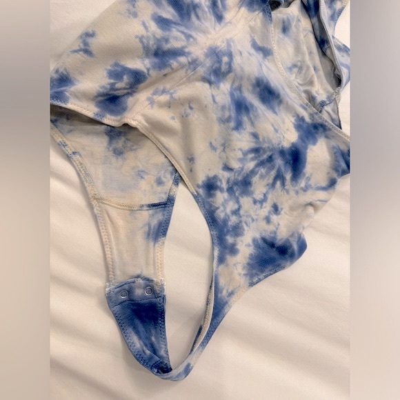 NWT Free people tie die bodysuit with crochet - Picture 7 of 10